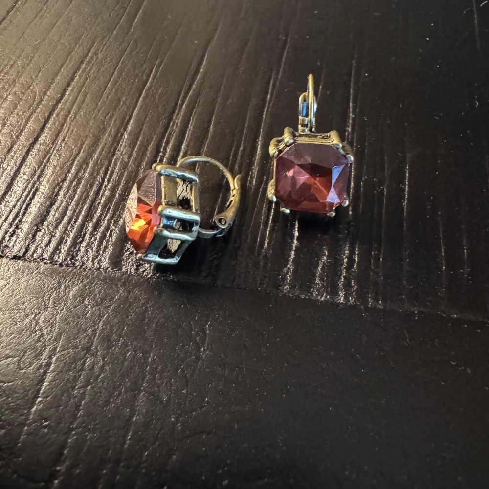 Chloe & Isabel - Earrings Garnet - Picture 4 of 4